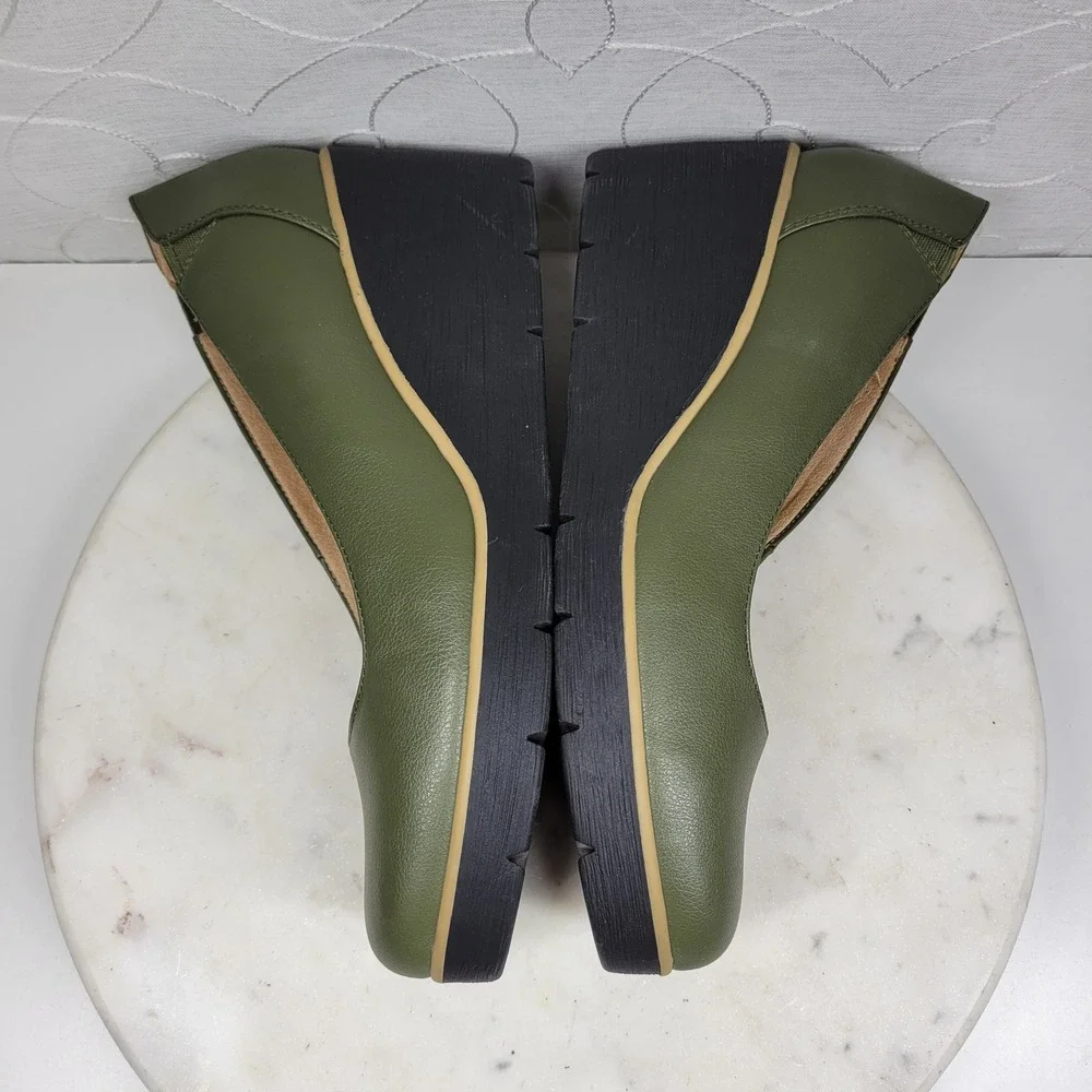SOUL Naturalizer About Time Wedge Pumps 11M Olive Green Round Toe Comfort Casual